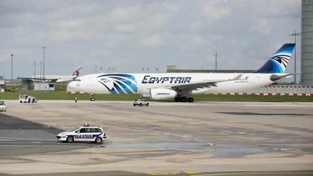 Сигнал радіомаяка зниклого EgyptAir вдалось впіймати через тиждень після катастрофи Сигнал радіомаяка зниклого EgyptAir вдалось впіймати через тиждень після катастрофи