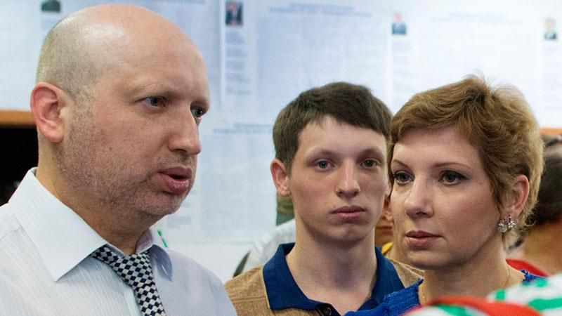 Стало відомо, хто напав на дружину Турчинова Стало відомо, хто напав на дружину Турчинова