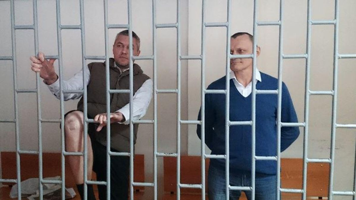 Карпюк та Клих є політичними в'язнями Росії, — Порошенко Карпюк та Клих є політичними в'язнями Росії, — Порошенко