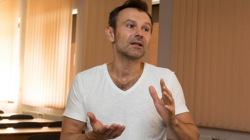 Якби воювали за принципи, то черги у воєнкомати були б втричі довшими, — Вакарчук Якби воювали за принципи, то черги у воєнкомати були б втричі довшими, — Вакарчук