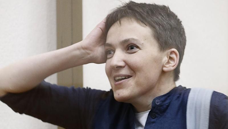 Савченко нанесла неожиданный визит в день последнего звонка