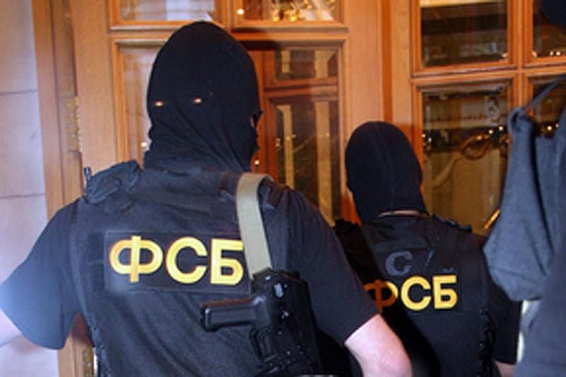 Російські силовики вдерлися до адміністратора пабліка "Вконтакте": шокове відео