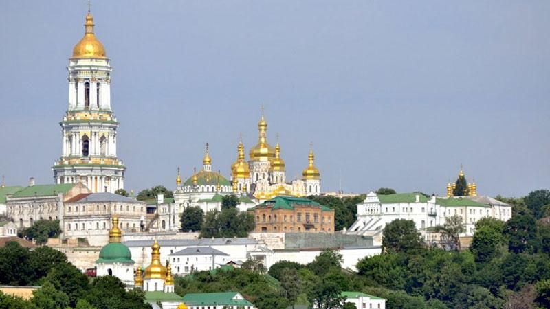 В Україні різко зменшилася кількість прихильників Московського патріархату