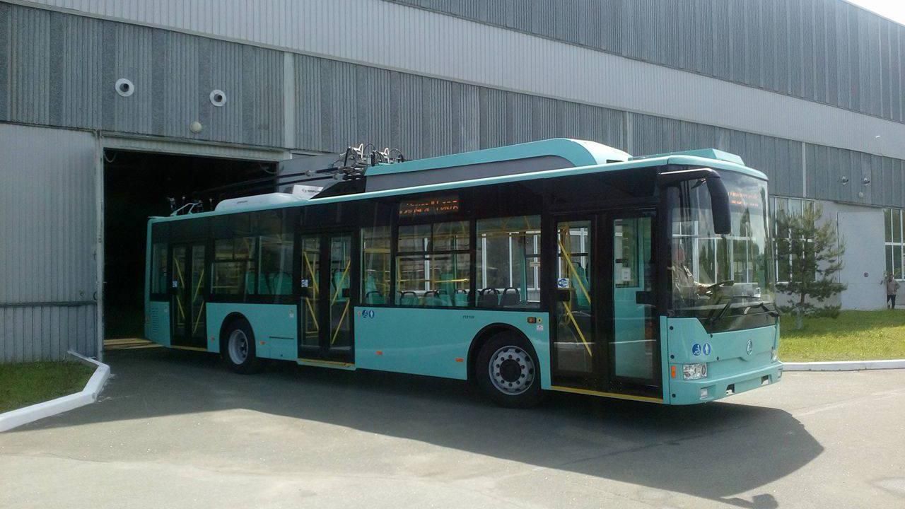 У Чернігові випустили унікальний тролейбус