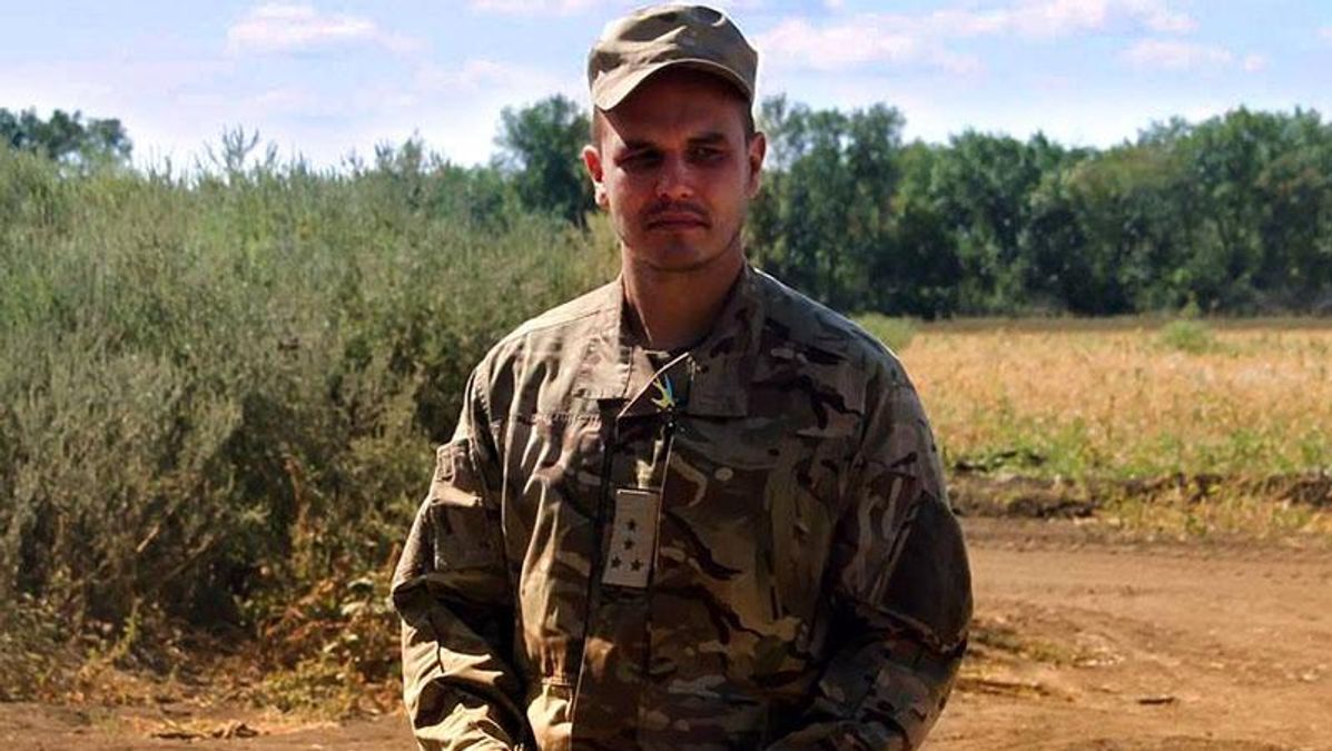 Украина потеряла настоящего Воина, — Порошенко о погибшем комбате "Маугли" Украина потеряла настоящего Воина, — Порошенко о погибшем комбате "Маугли"