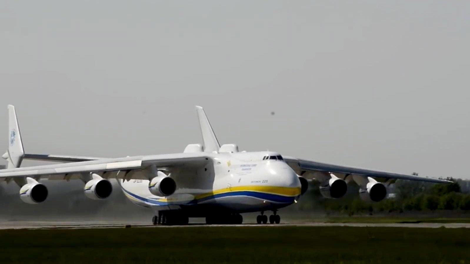 Легендарный самолет "Мрия" могут запустить в серийное производство Легендарный самолет "Мрия" могут запустить в серийное производство