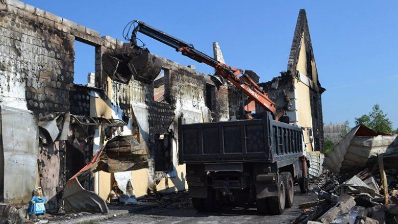 Топ-новости: страшный пожар в Киевской области, очередное обострение на Донбассе