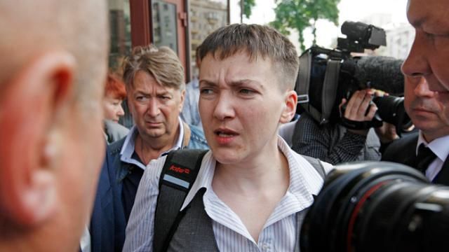 Савченко розповіла, про що результативно поговорила з Порошенком Савченко розповіла, про що результативно поговорила з Порошенком