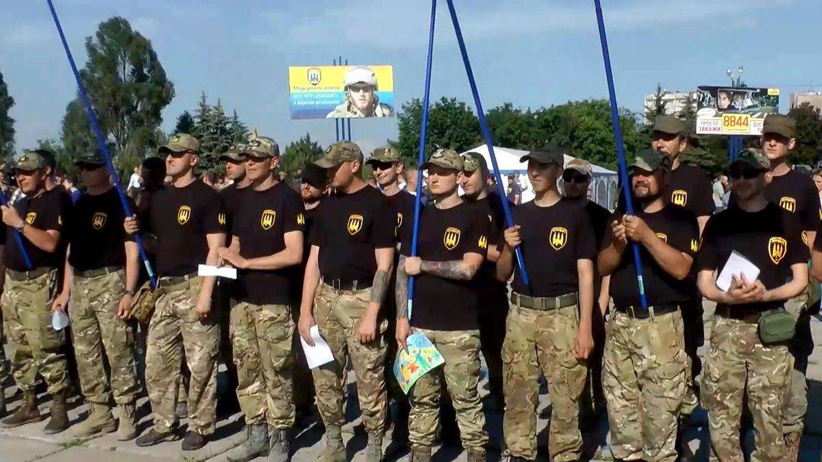 Вторая годовщина батальона "Донбасс": как бойцы отметили дату Вторая годовщина батальона "Донбасс": как бойцы отметили дату