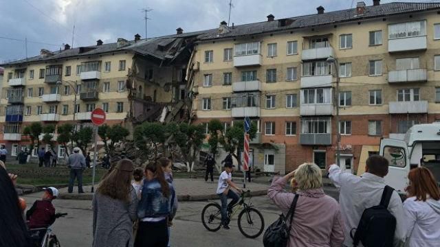 В Росії обвалилась багатоповерхівка: є жертви