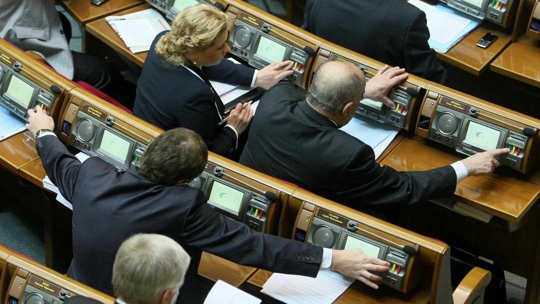 Президентская фракция снова кнопкодавит: появилось видео Президентская фракция снова кнопкодавит: появилось видео