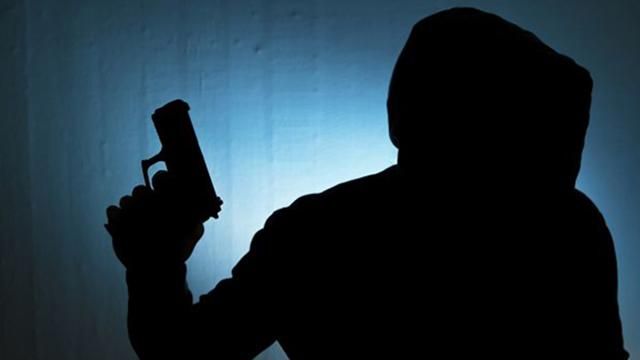 Озброєні невідомі пограбували банк на Запоріжжі: оголошено план перехоплення 