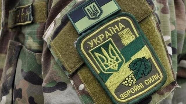 Призовник вистрибнув із вікна військкомату у Києві 