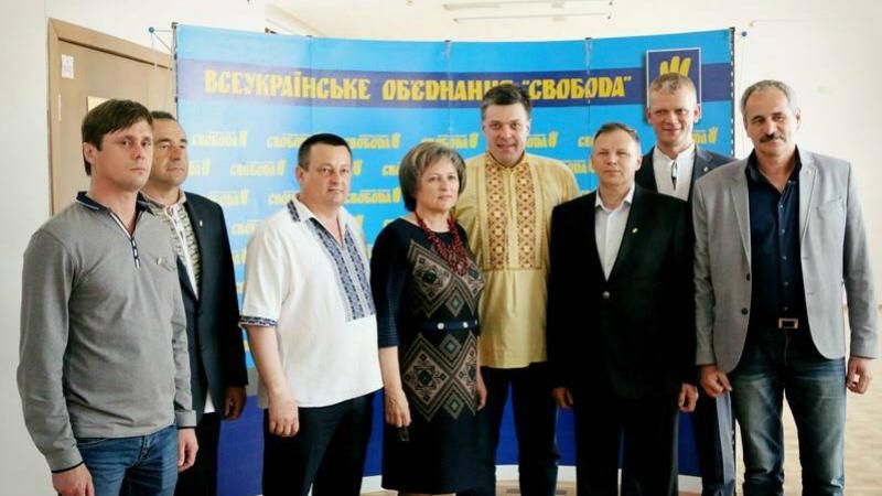 "Свобода" снова рвется в Раду: Тягнибок показал кандидатов на всех округах "Свобода" снова рвется в Раду: Тягнибок показал кандидатов на всех округах