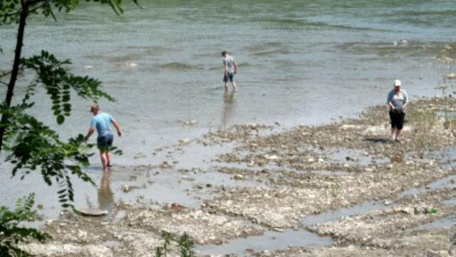 Стрілянина на пляжі у Чернівцях – є поранені Стрілянина на пляжі у Чернівцях – є поранені