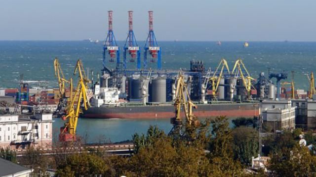 МВФ і ЄБРР закликають Україну знизити ціну на Одеський припортовий завод 