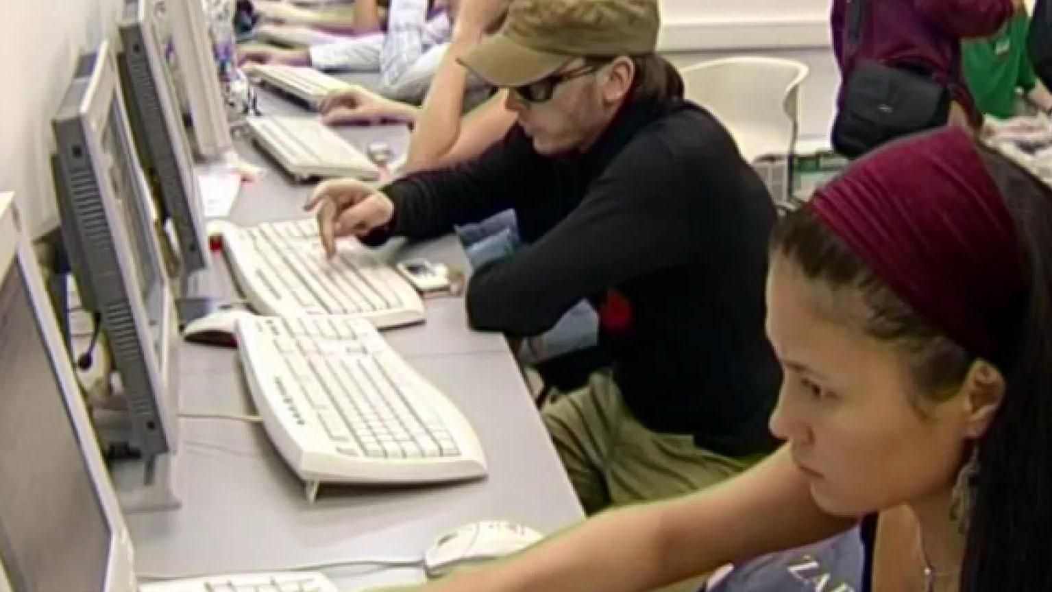 В Європі занепокоїлися через армію російський "інтернет-тролів" В Європі занепокоїлися через армію російський "інтернет-тролів"