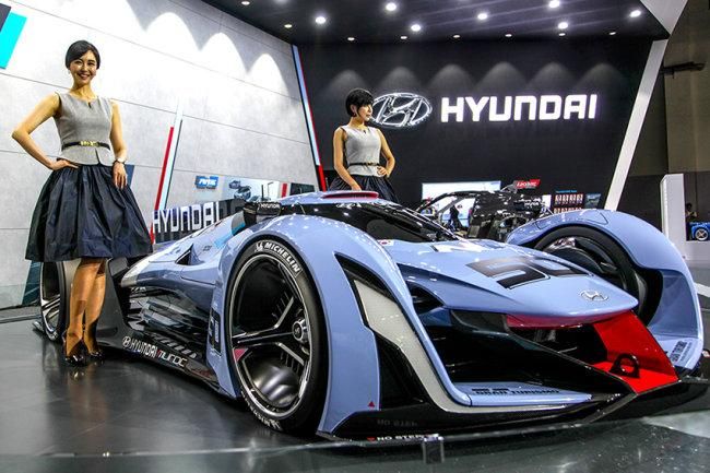 Масштабное автошоу в Корее поразило новинками будущего Масштабное автошоу в Корее поразило новинками будущего