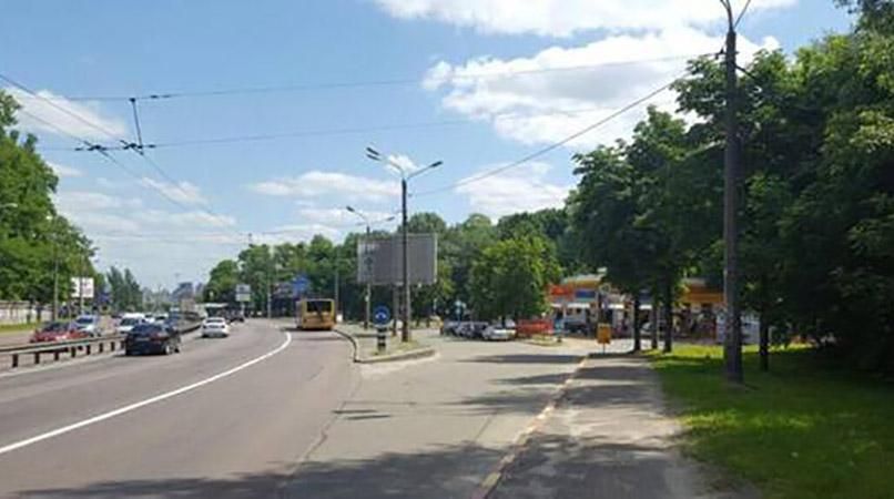 Из-за конфликта водителей на заправке в Киеве произошла стрельба Из-за конфликта водителей на заправке в Киеве произошла стрельба