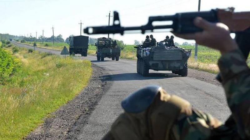 Украинские военные попали под минометный обстрел возле Мариуполя