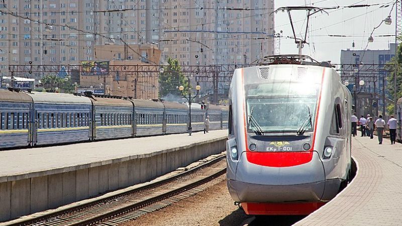 Новый "Интерсити" запустили из Киева в Херсон Новый "Интерсити" запустили из Киева в Херсон