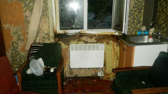 Невідомі підпалили офіс у Києві: їм світить до 15 років тюрми Невідомі підпалили офіс у Києві: їм світить до 15 років тюрми