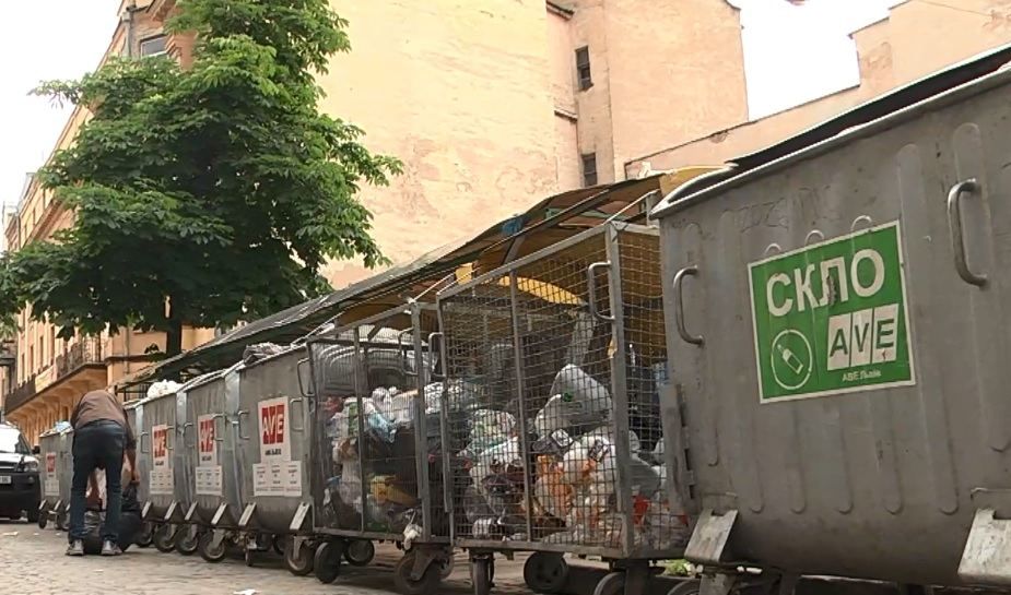 Як Львів вирішує проблему зі сміттям Як Львів вирішує проблему зі сміттям