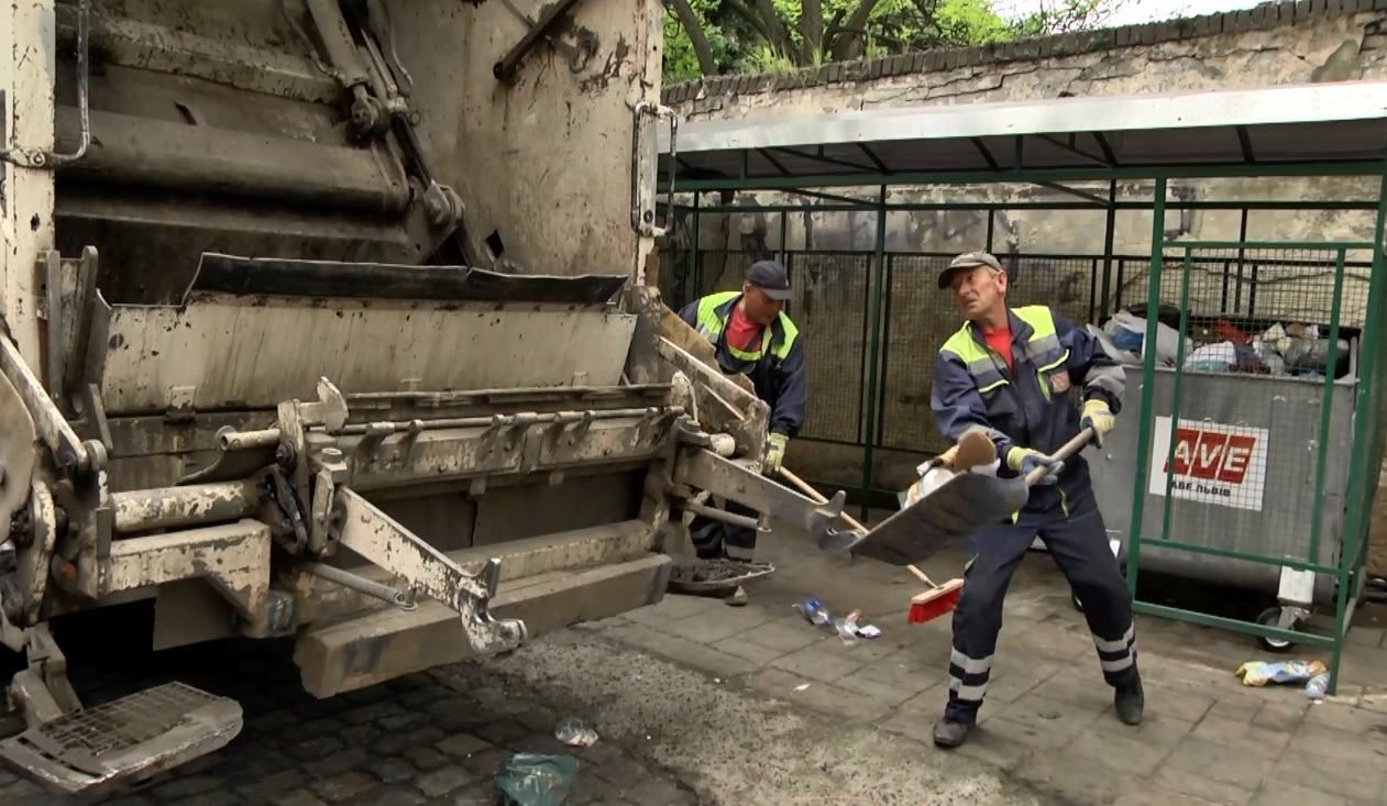 Как Львов преодолевает мусорную блокаду Как Львов преодолевает мусорную блокаду