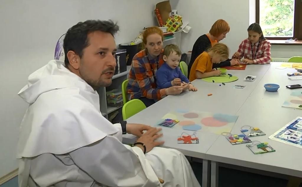 Прогресивний дитячий садок під Києвом шукає волонтерів Прогресивний дитячий садок під Києвом шукає волонтерів