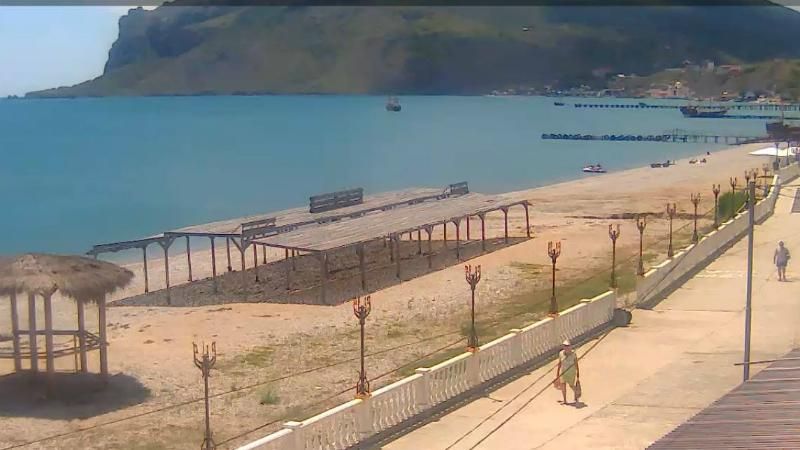 Журналист высмеял провал туристического сезона в Крыму Журналист высмеял провал туристического сезона в Крыму