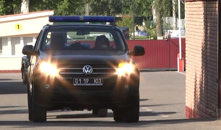 Прикордонникам подарували 30 новеньких іномарок Прикордонникам подарували 30 новеньких іномарок