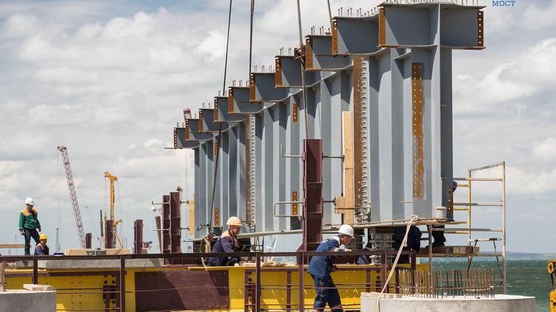 Новые фото строительства Керченского моста: до конца еще далеко