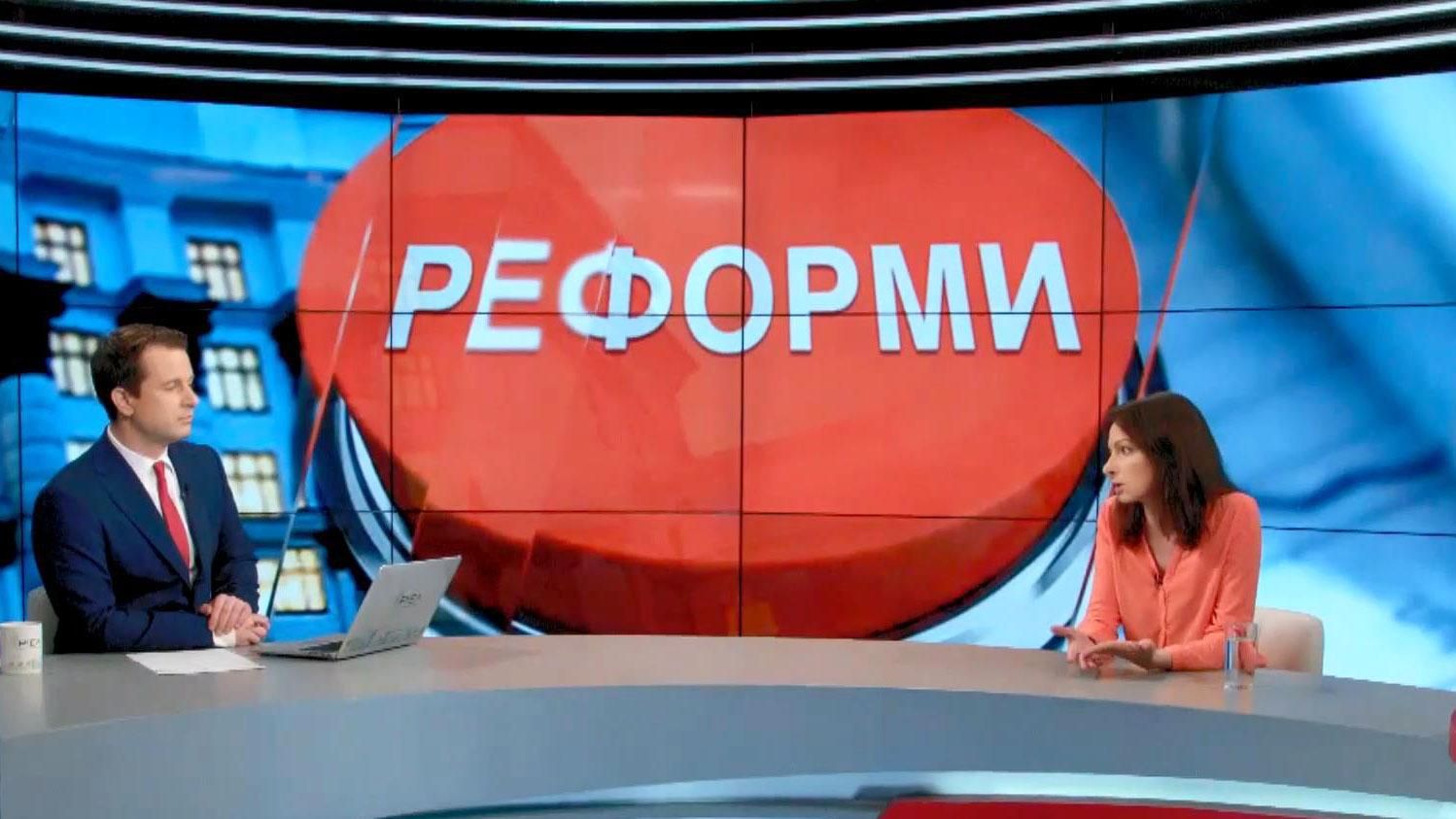 Журналістка розповіла про слабкі і сильні сторони програми уряду Гройсмана Журналістка розповіла про слабкі і сильні сторони програми уряду Гройсмана