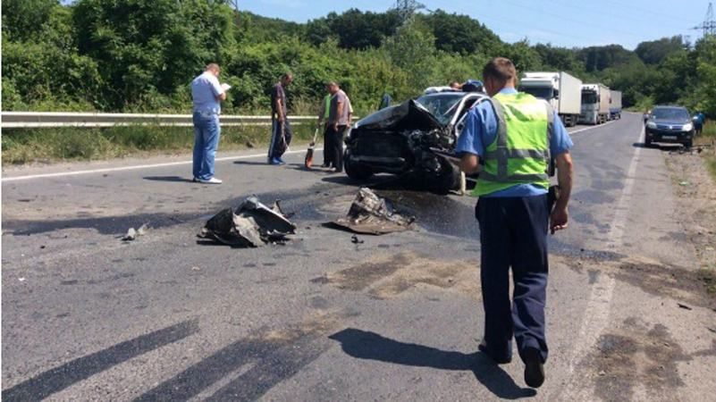 Моторошна ДТП біля Мукачевого: є загиблі Моторошна ДТП біля Мукачевого: є загиблі