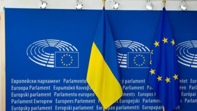 У Європарламенті розповіли про шанси українців їздити без віз вже найближчим часом У Європарламенті розповіли про шанси українців їздити без віз вже найближчим часом