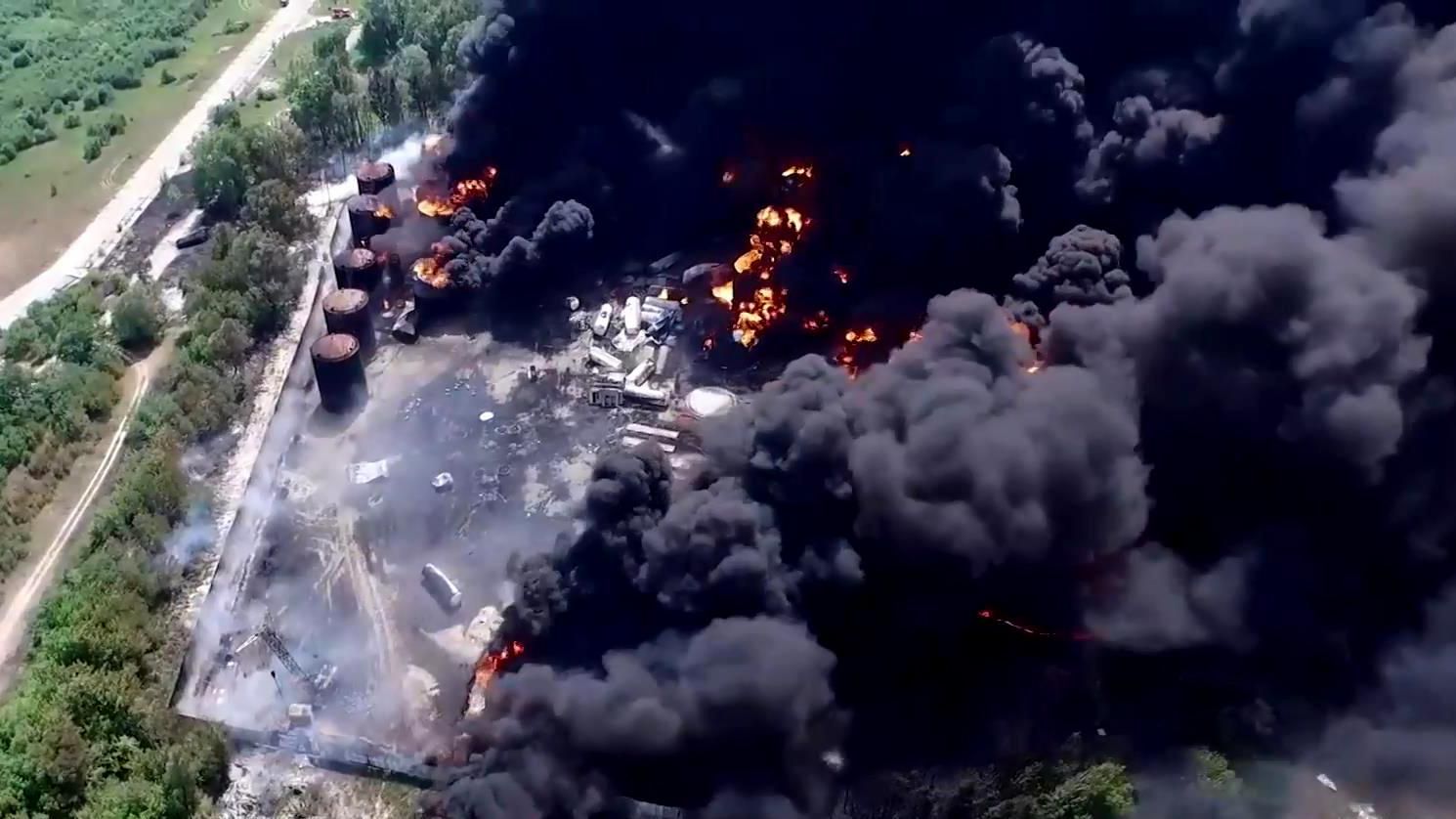 Рік після масштабної пожежі під Києвом: винні досі не покарані Рік після масштабної пожежі під Києвом: винні досі не покарані