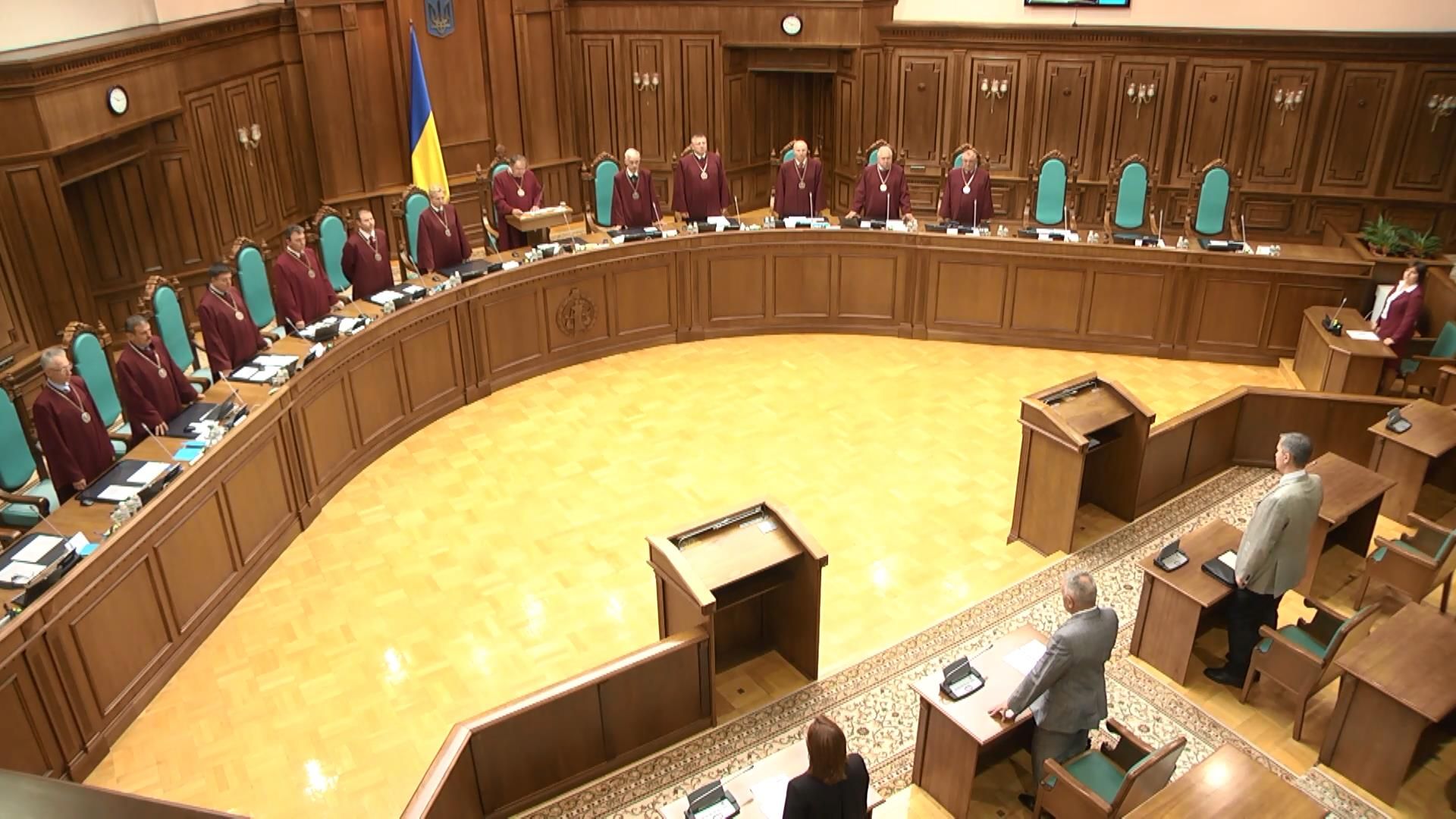 Судді повернули собі неймовірних розмірів пенсії Судді повернули собі неймовірних розмірів пенсії