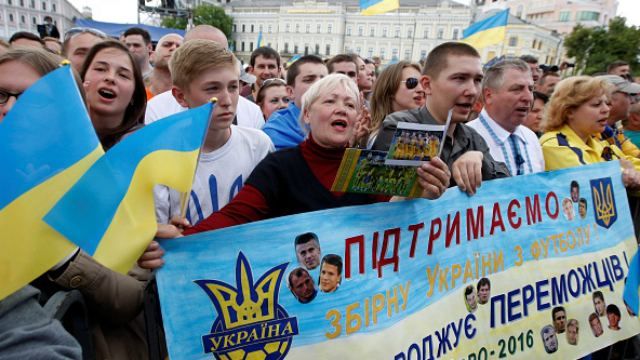 Как повлияет участие Украины в Евро-2016 на экономику, политику и украинцев: мнение экспертов