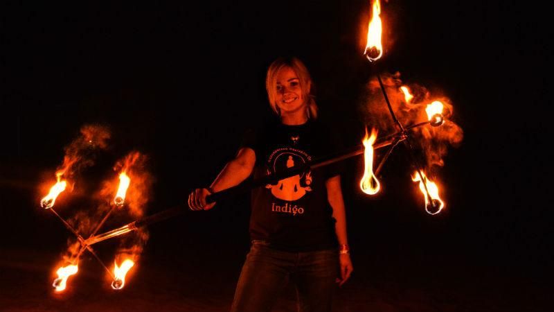 Незвичайне вогняне шоу на воді влаштували в Києві