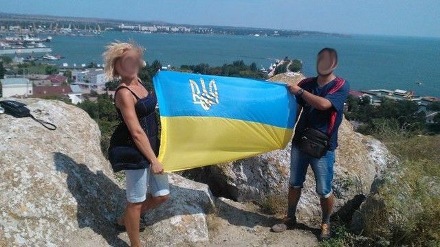 Крымские оккупанты провели обыск у волонтера, приехавшей на оккупированный полуостров к матери