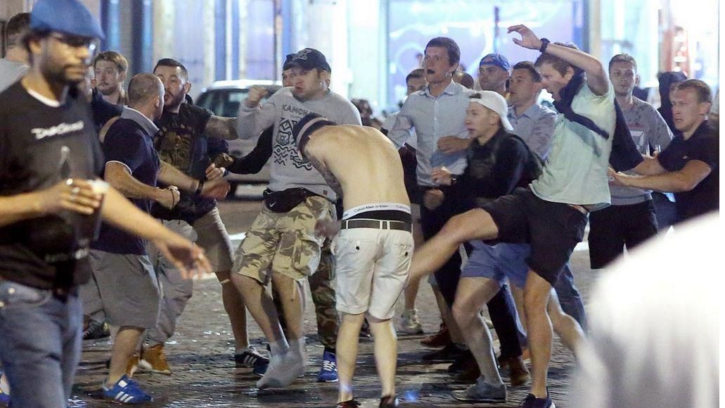 Огидна поведінка росіян на Євро-2016, український Донецьк від терористів — найголовніше за добу