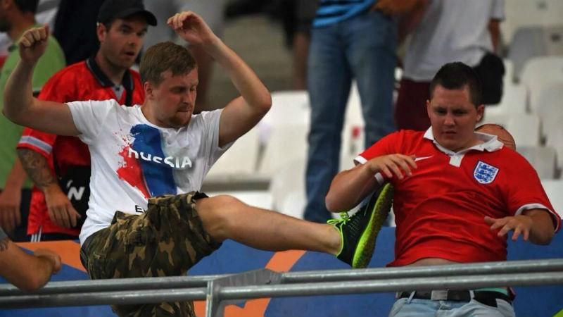 МарсельНаш: мережа затролила російських фанатів за масові сутички