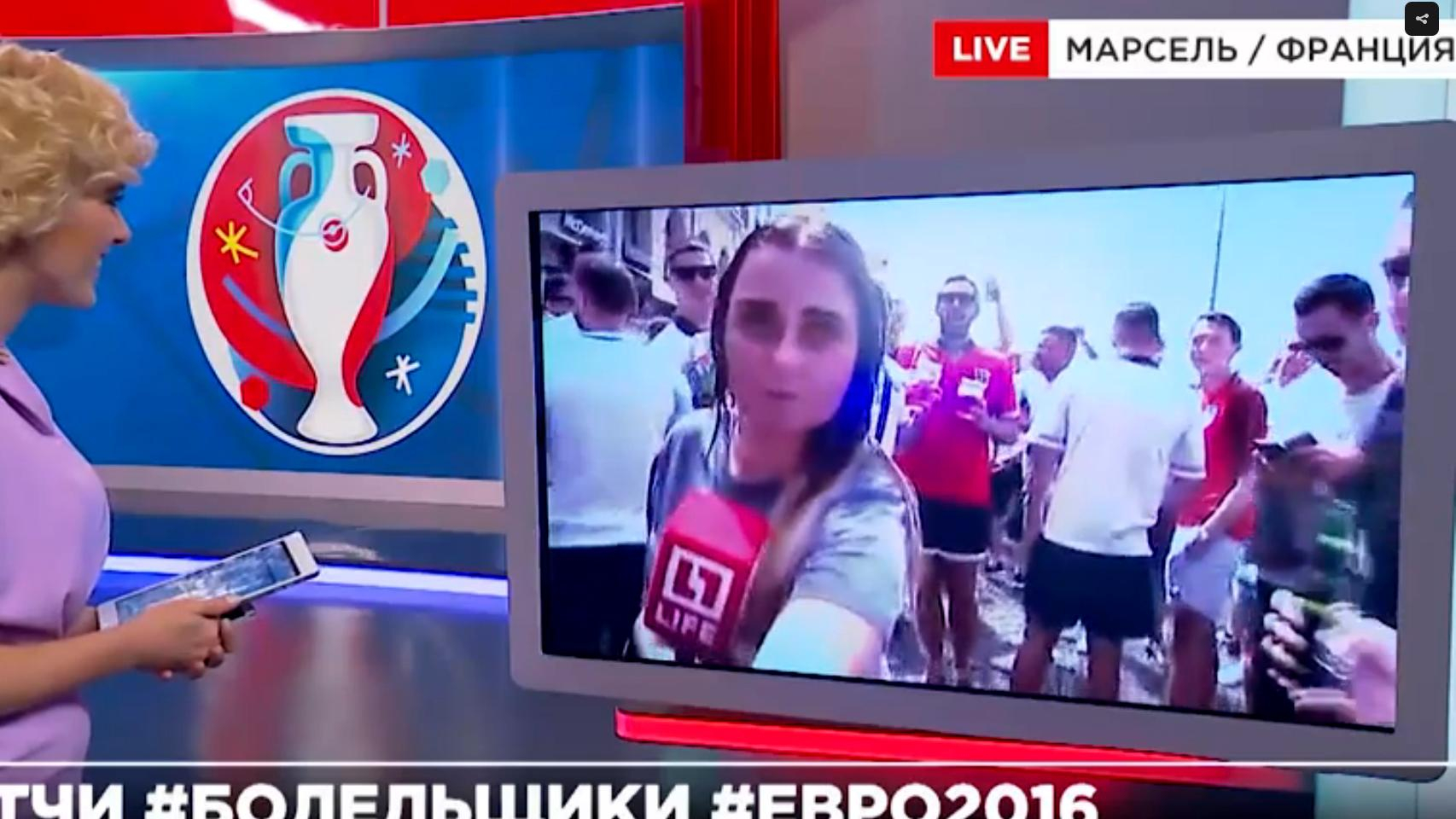 Английские фанаты облили пивом российскую журналистку