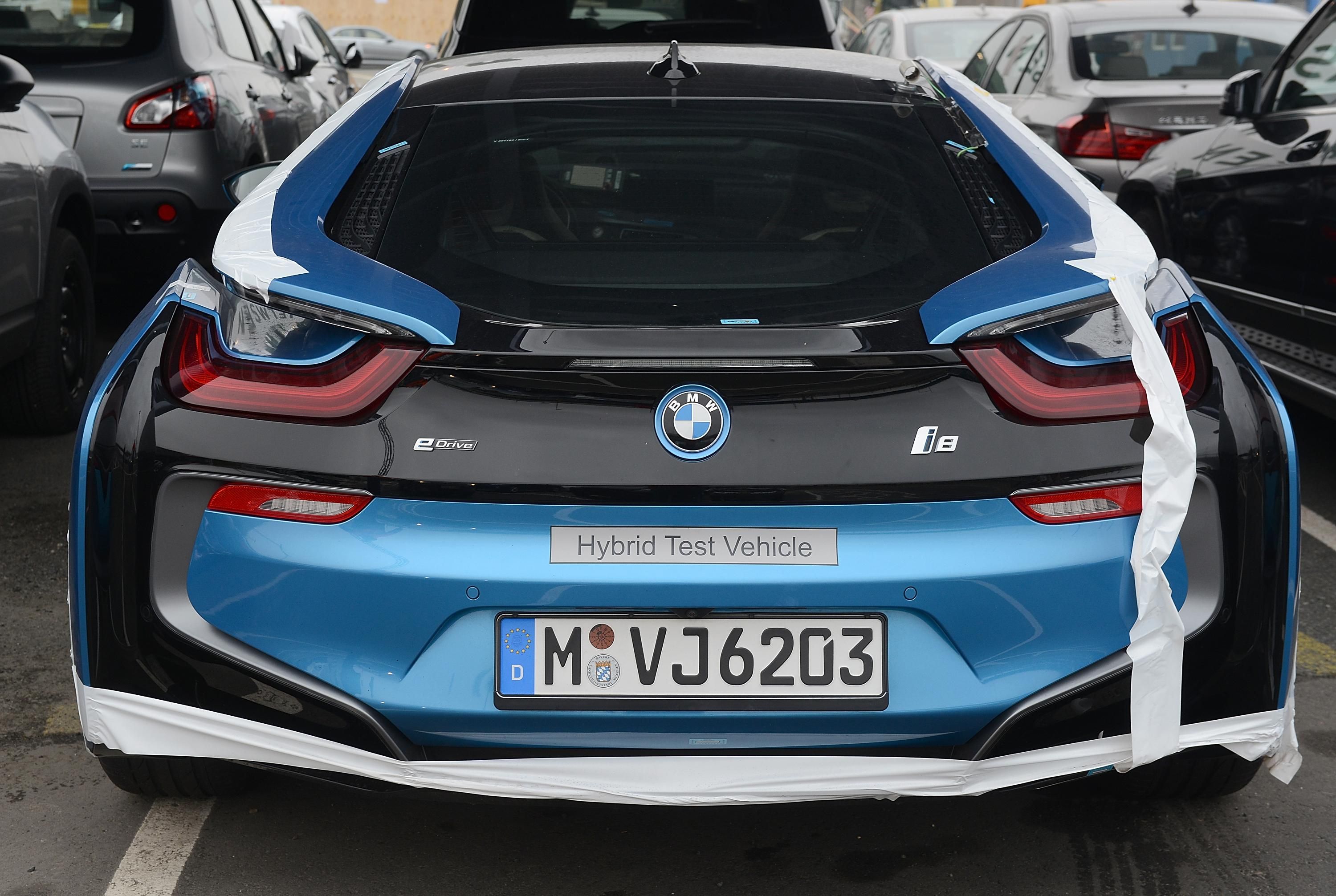 Активисты показали выгоду электрокаров Активисты показали выгоду электрокаров