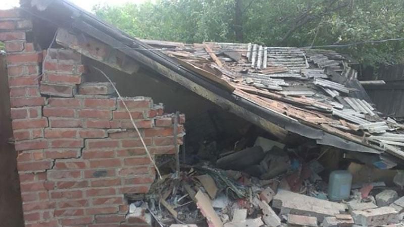 Терористи обстріляли мирне Артемове: загинула жінка Терористи обстріляли мирне Артемове: загинула жінка