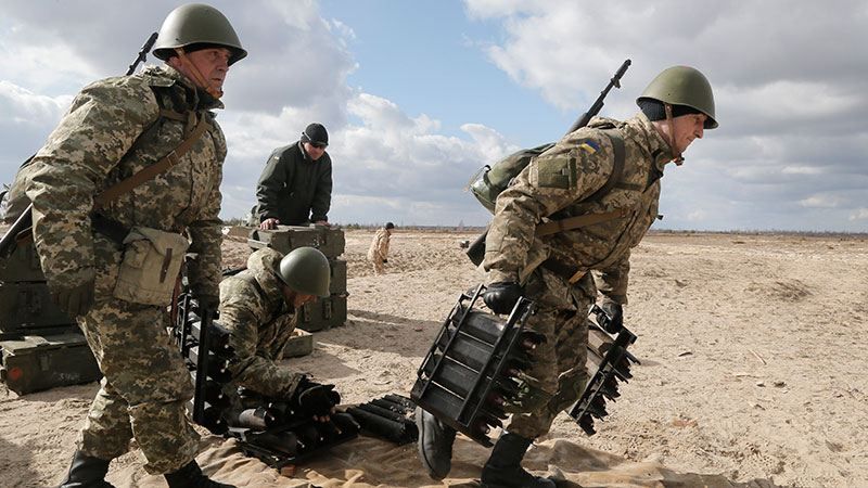 У лікарню Дніпра доставили 12 поранених бійців АТО У лікарню Дніпра доставили 12 поранених бійців АТО