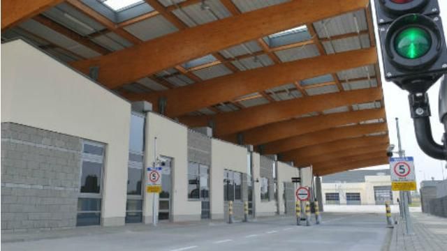 Пункт пропуску на кордоні з Польщею знову запрацював Пункт пропуску на кордоні з Польщею знову запрацював