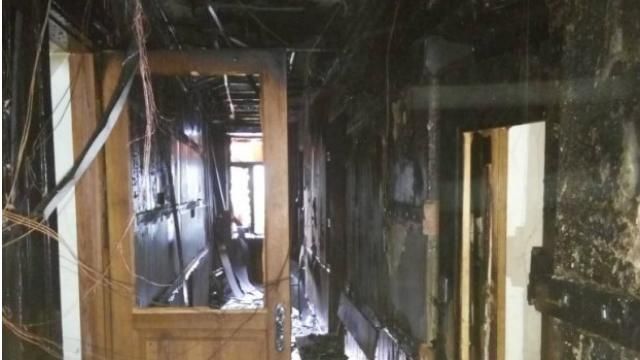 Пожар в Соломенском райсуде сорвал важные обыски НАБУ Пожар в Соломенском райсуде сорвал важные обыски НАБУ