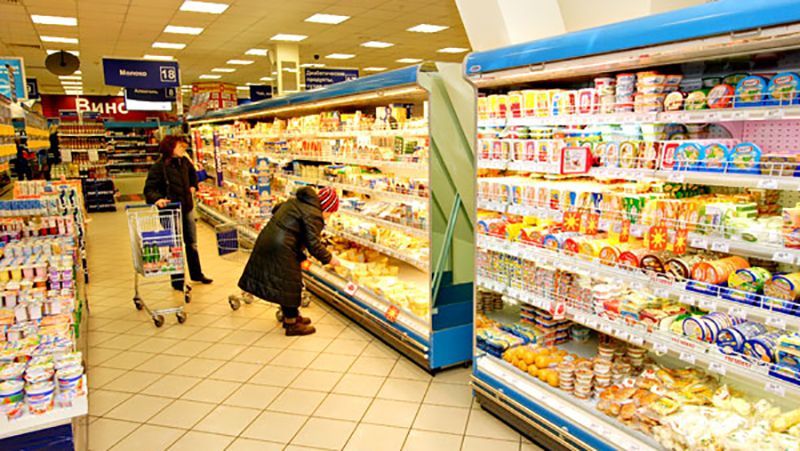 Стало відомо, де найдорожчі в Україні продукти харчування, алкоголь та сигарети