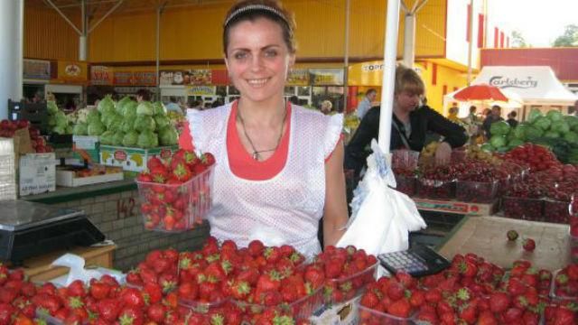 В Україні несподівано подорожчали ягоди та овочі 